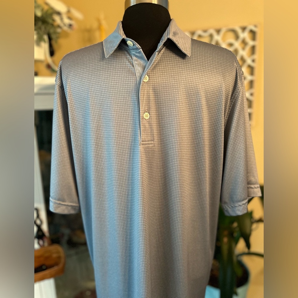 Walter Hagen Men’s golf shirt medium